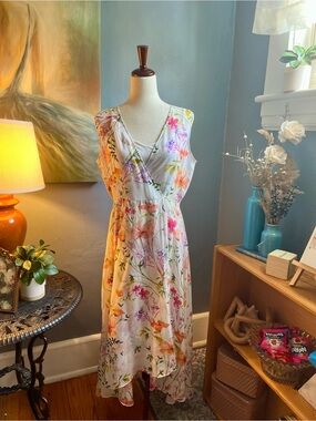 Preloved Calvin Klein Size 12 Floral Midi Dress Fully Lined. Excellent Condition